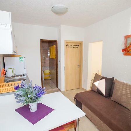 Apartmani Cindric คาร์โลบัก ภายนอก รูปภาพ