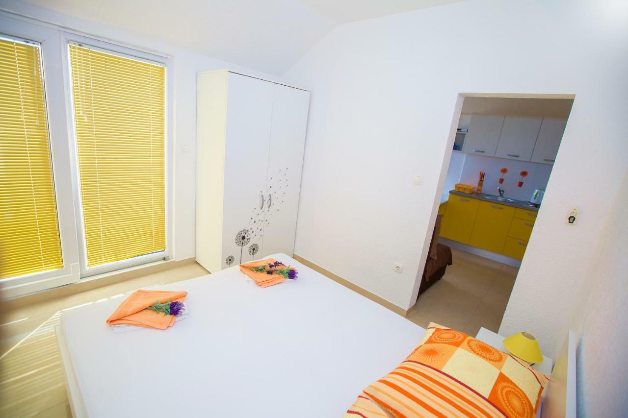 Apartmani Cindric คาร์โลบัก ภายนอก รูปภาพ