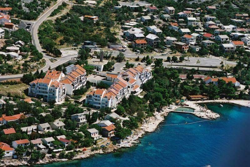 Apartmani Cindric คาร์โลบัก ภายนอก รูปภาพ
